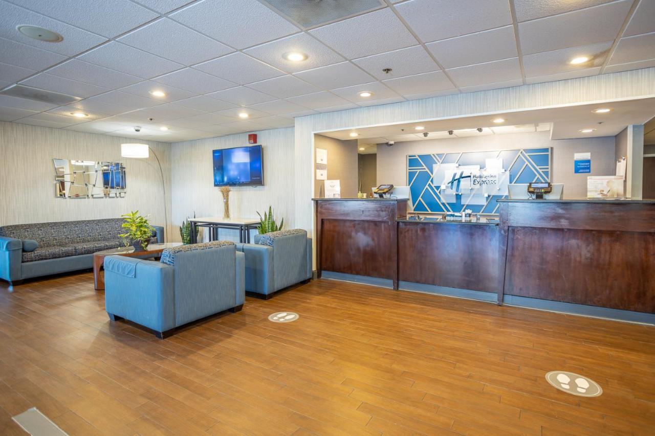 Express - Newark Airport - By Ihg Hotel