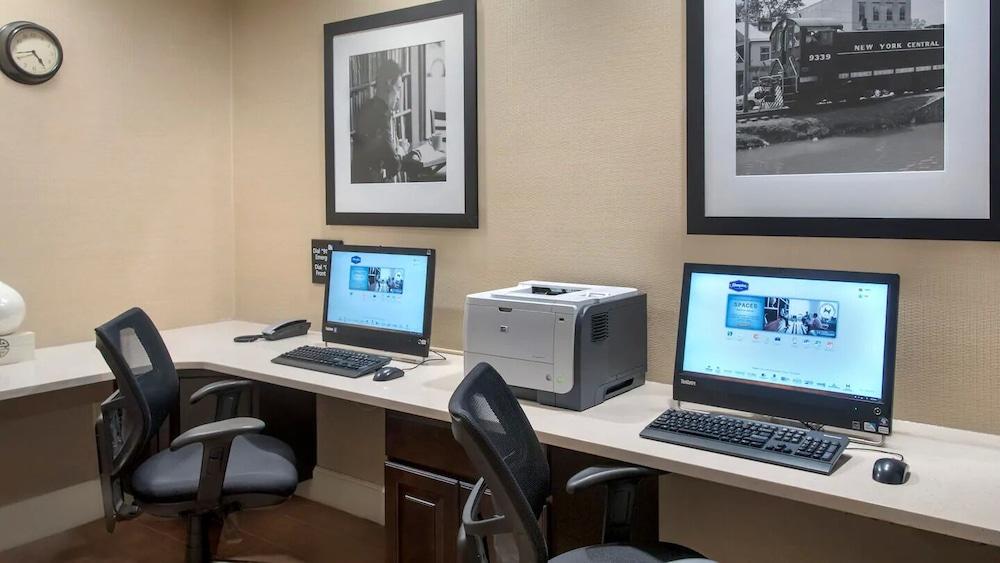 Express - Newark Airport - By Ihg Elizabeth