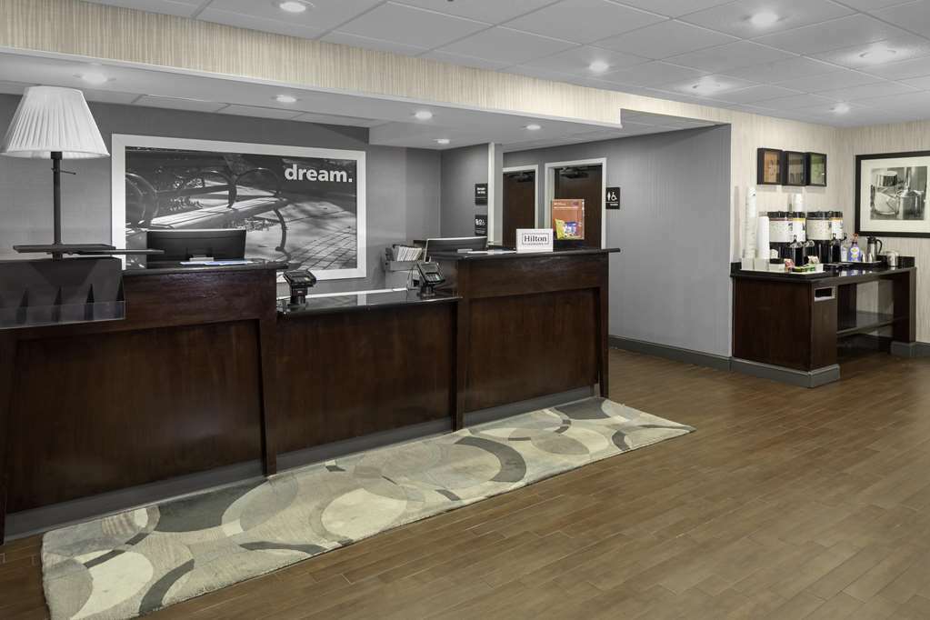 Express - Newark Airport - By Ihg Hotel 3*