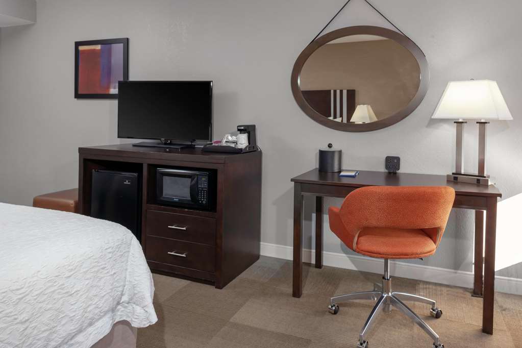 Hotel Express - Newark Airport - By Ihg Elizabeth